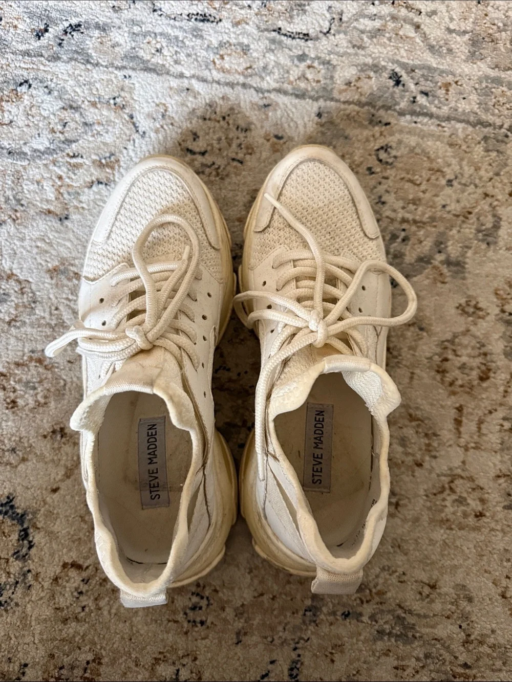 Women’s Casual Lace-Up Sneakers in Off-White